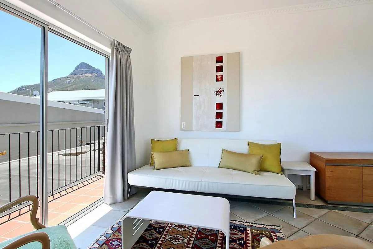 Brighton Court In Campsbay On The Beach. Cape Town Apartment